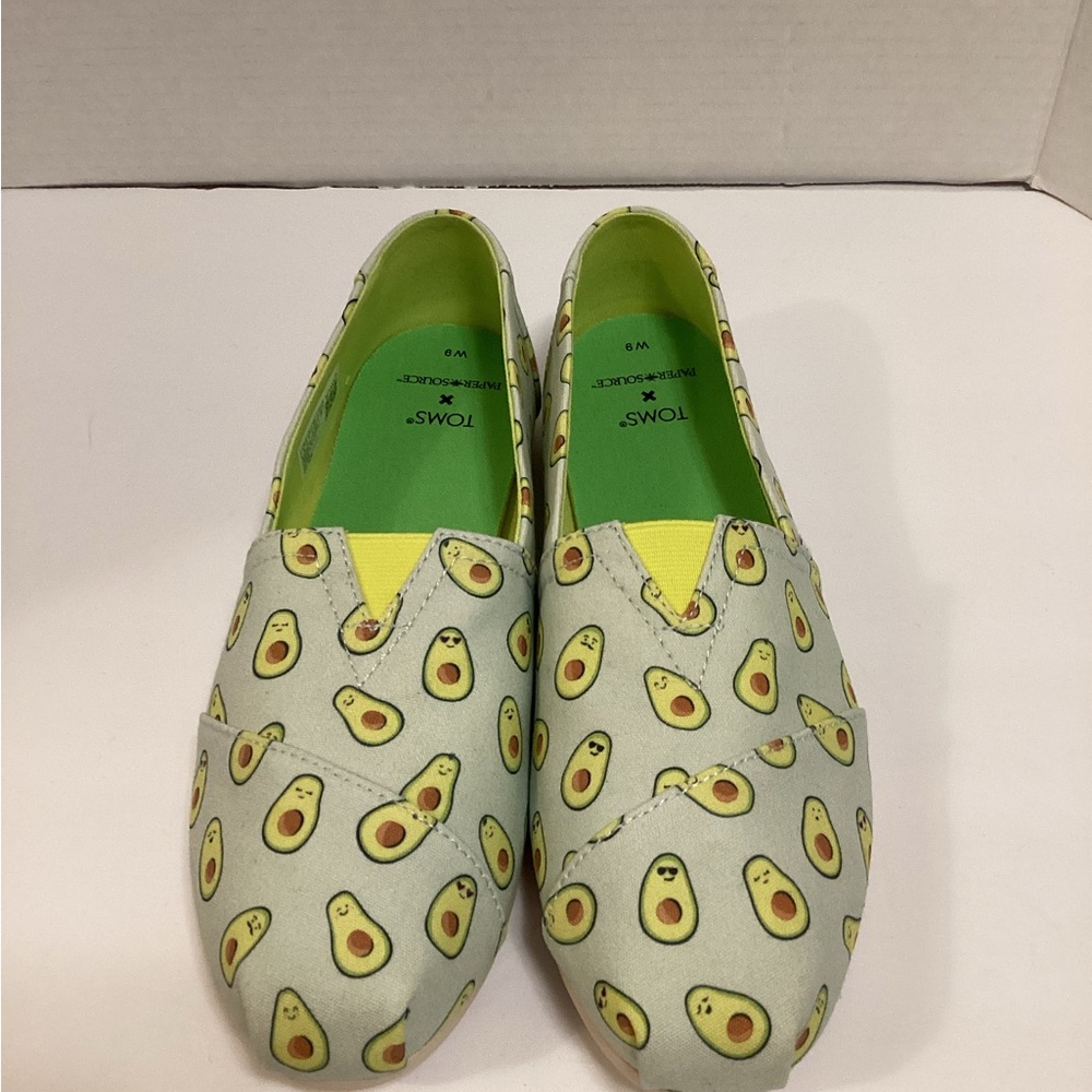 TOMS x Paper Source Avocado Print Canvas Slip-Ons in Light Green and Yellow,NWOT